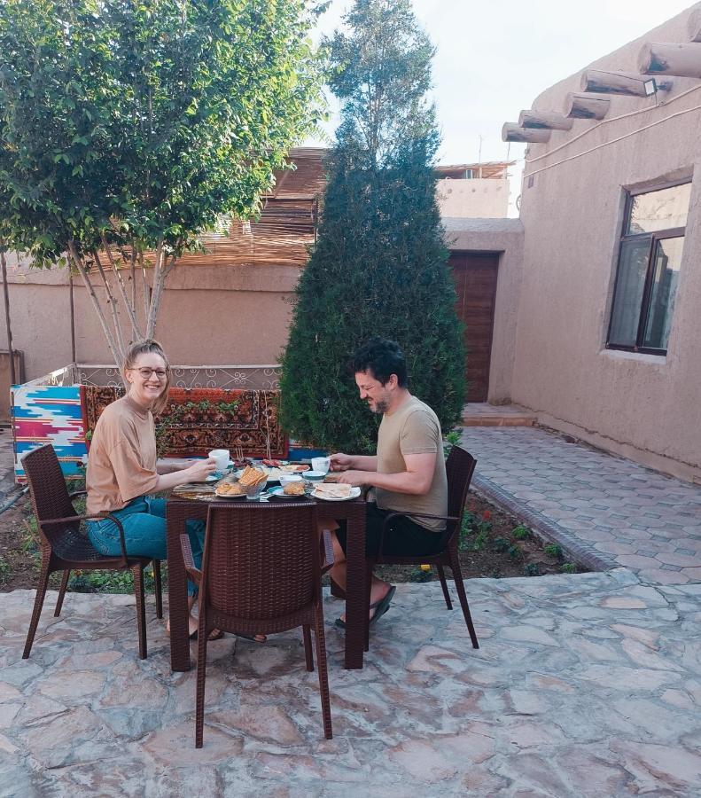Khiva Ibrohim Guest House ภายนอก รูปภาพ